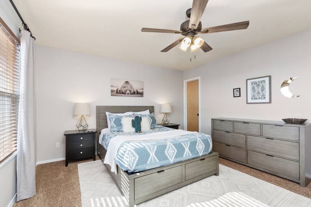 Photo of Bedroom in Cheyenne Meadows