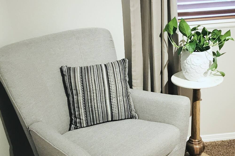 Photo of Livingroom in Cheyenne Meadows