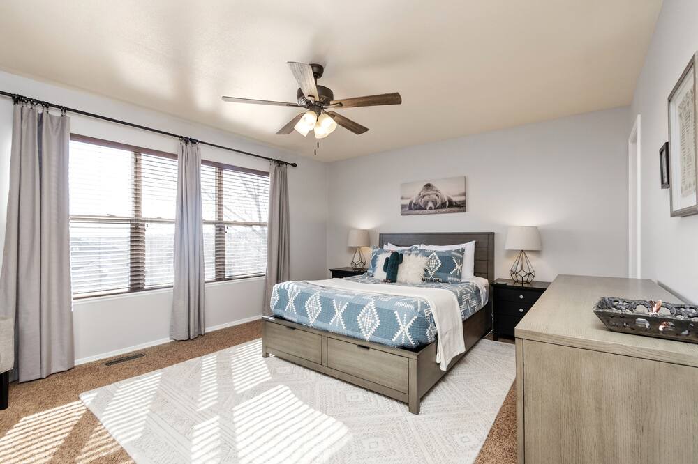 Photo of Bedroom in Cheyenne Meadows