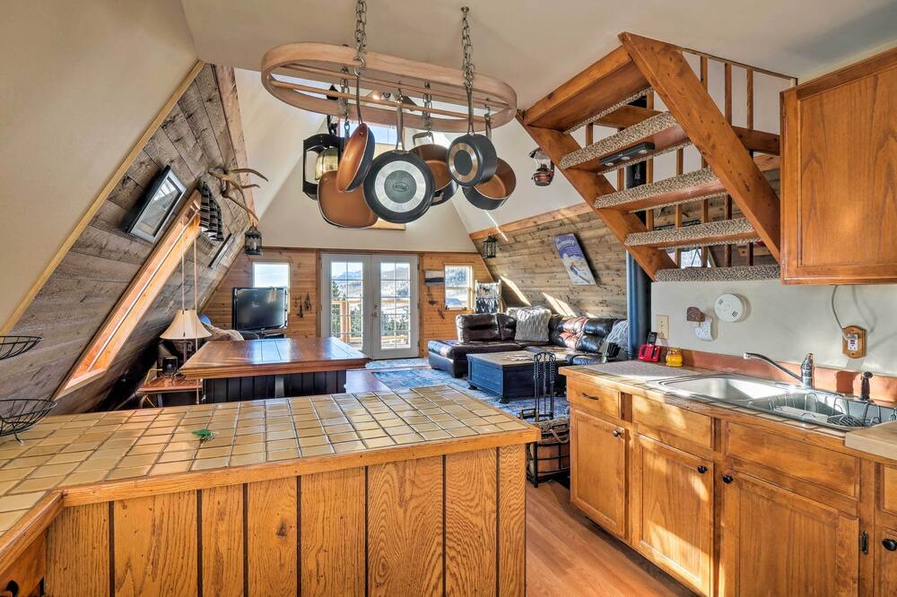 Photo of Kitchen in Warm Springs