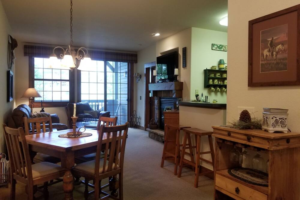 Photo of Livingroom in Granby