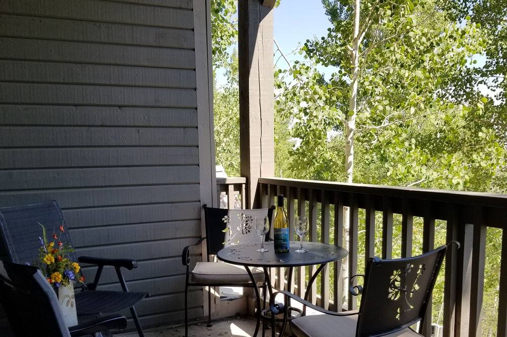 Photo of Patio Balcony in Granby