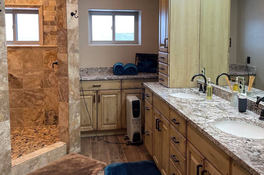 Photo of Bathroom in Mesa