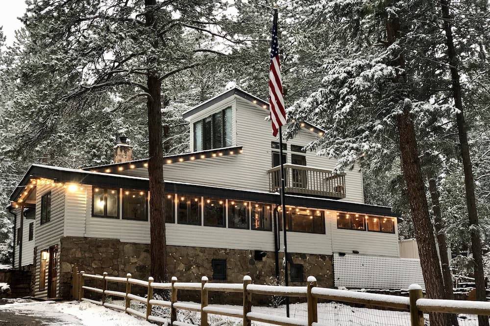 Photo of Outdoor in Evergreen West Central