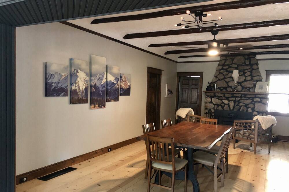 Photo of Bedroom in Evergreen West Central