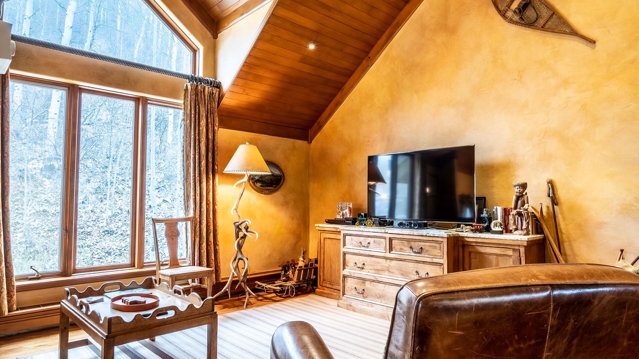 Photo of Livingroom in Beaver Creek