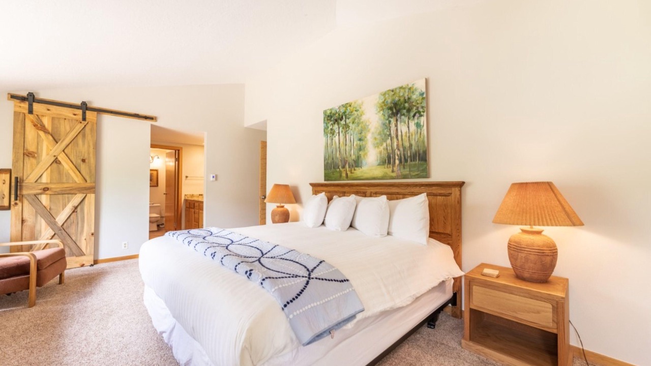 Photo of Bedroom in Keystone