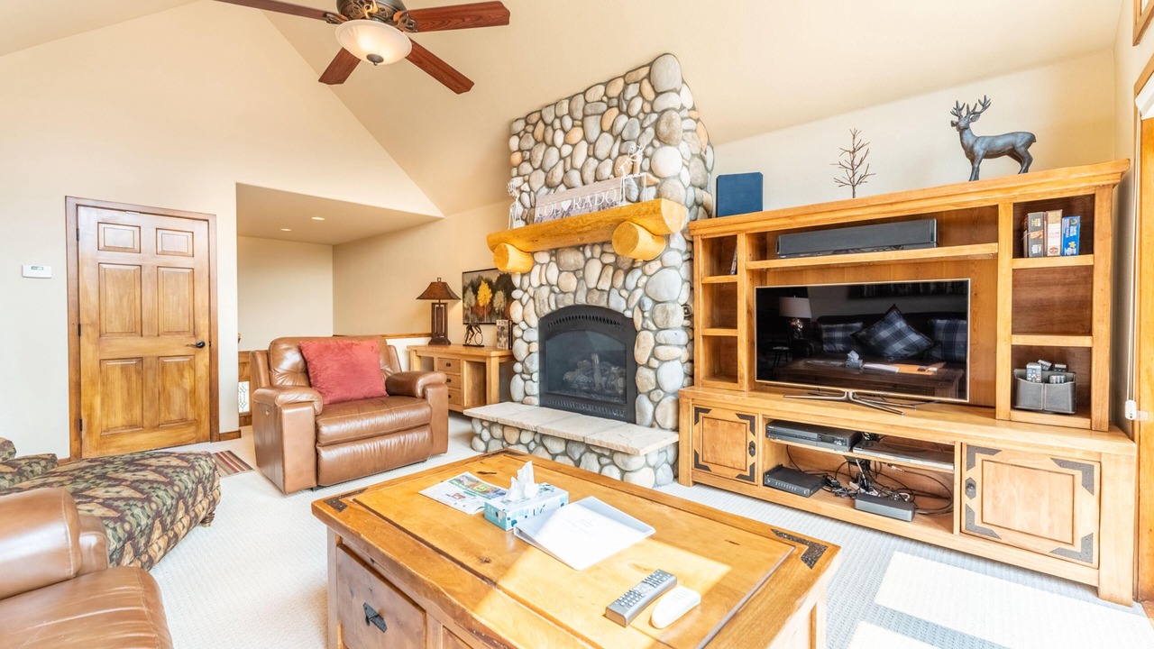 Photo of Bedroom in Mountain House