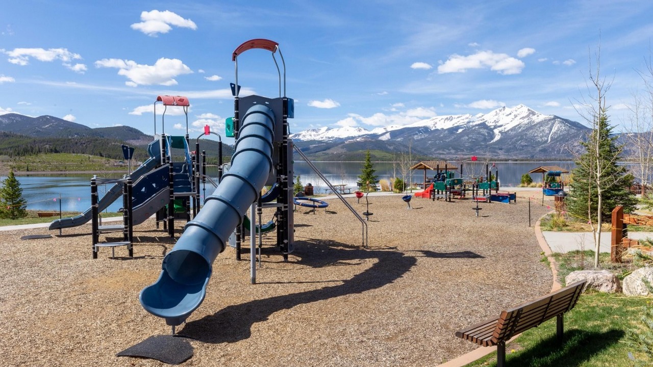 Photo of Others in Dillon