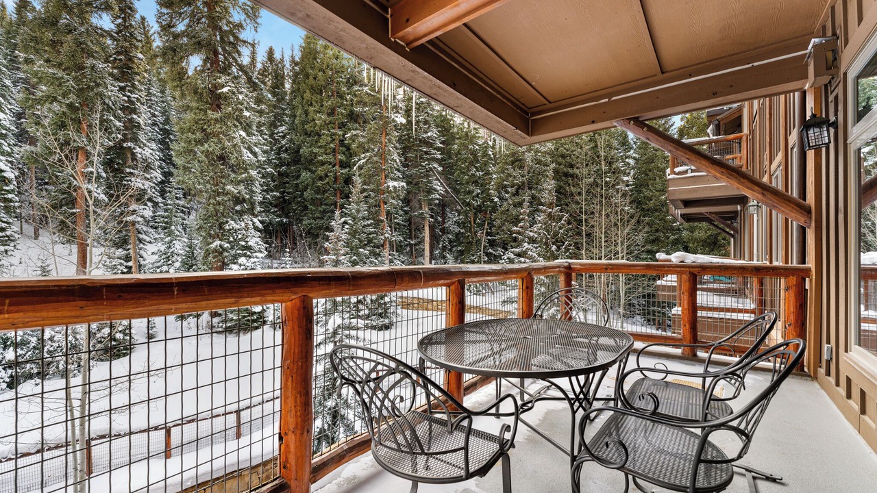 Photo of Outdoor in River Run
