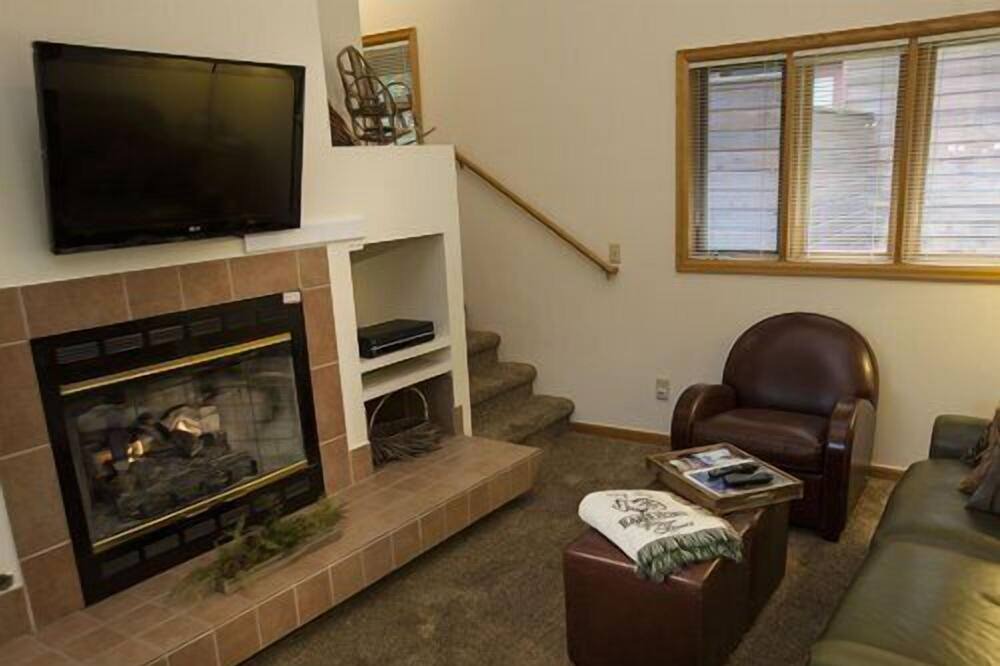 Photo of Livingroom in Estes Park
