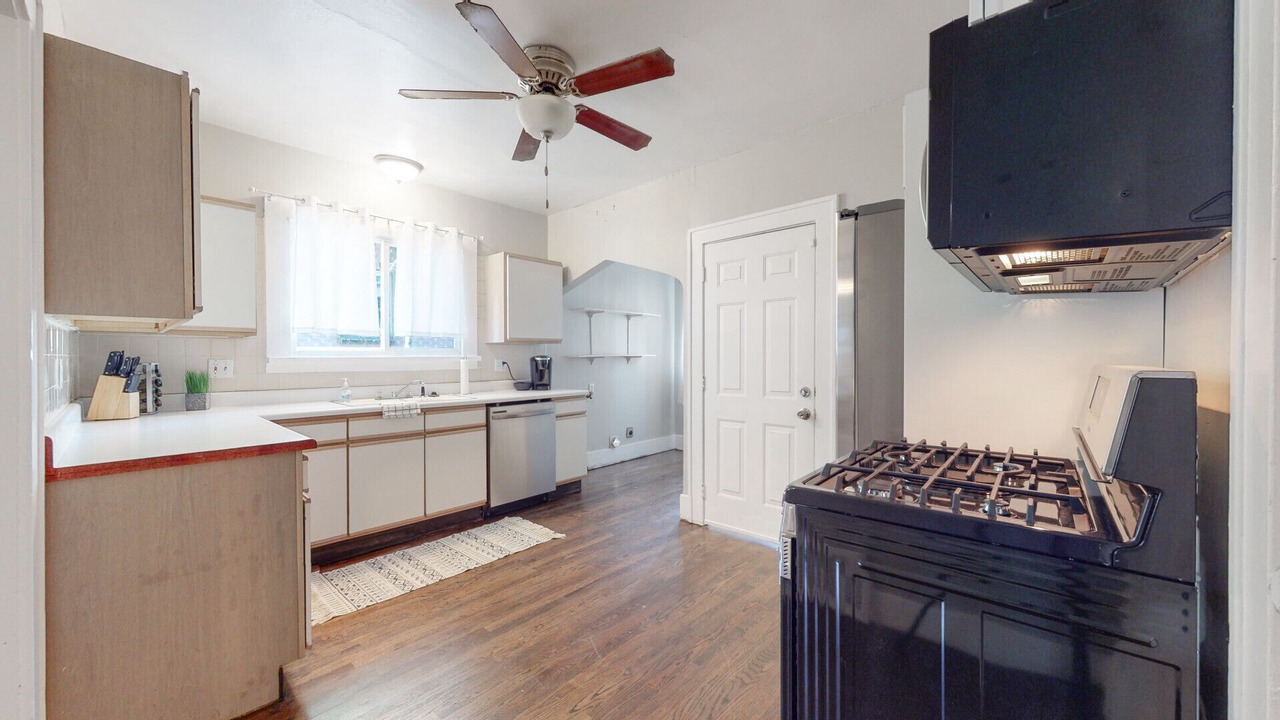 Photo of Kitchen in Congress Park