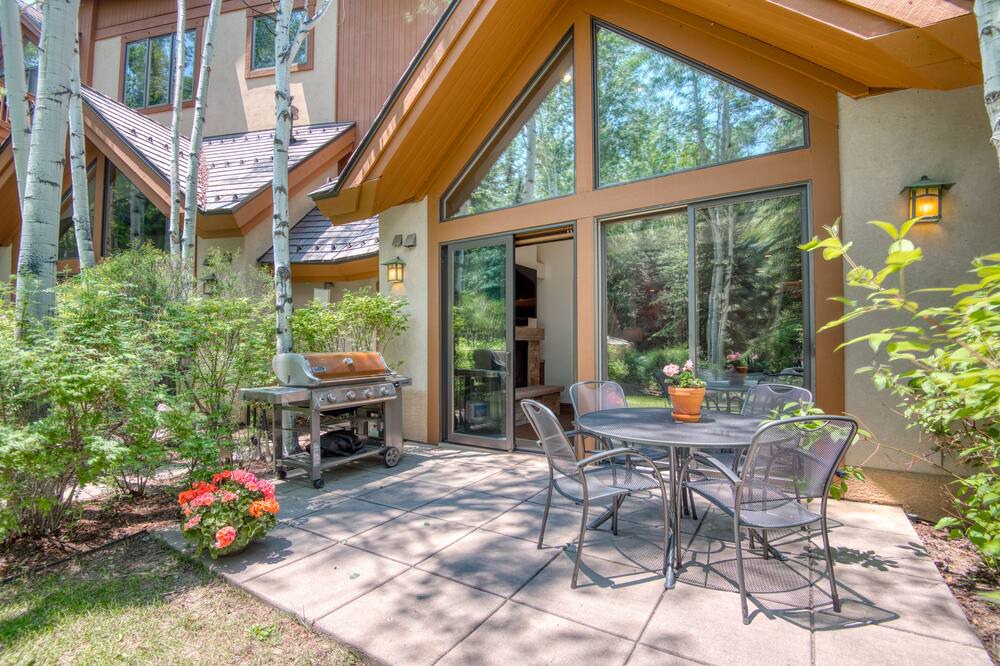 Photo of Patio Balcony in Edwards