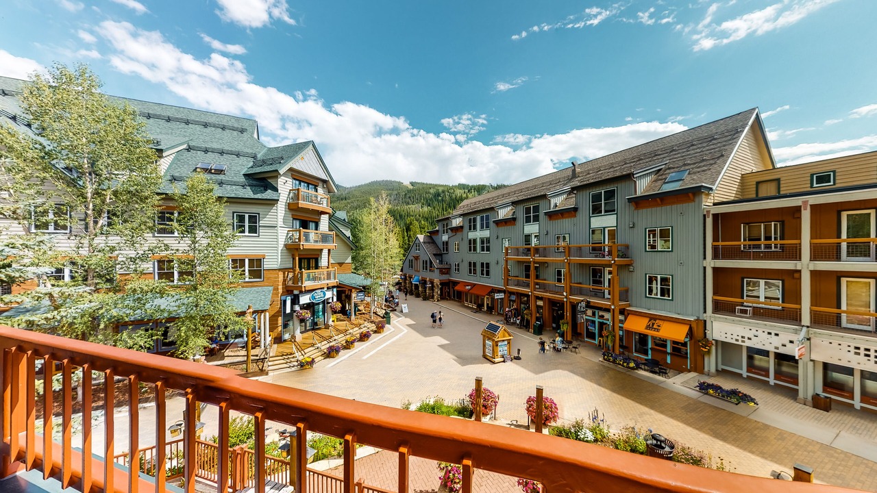 Photo of Outdoor in River Run