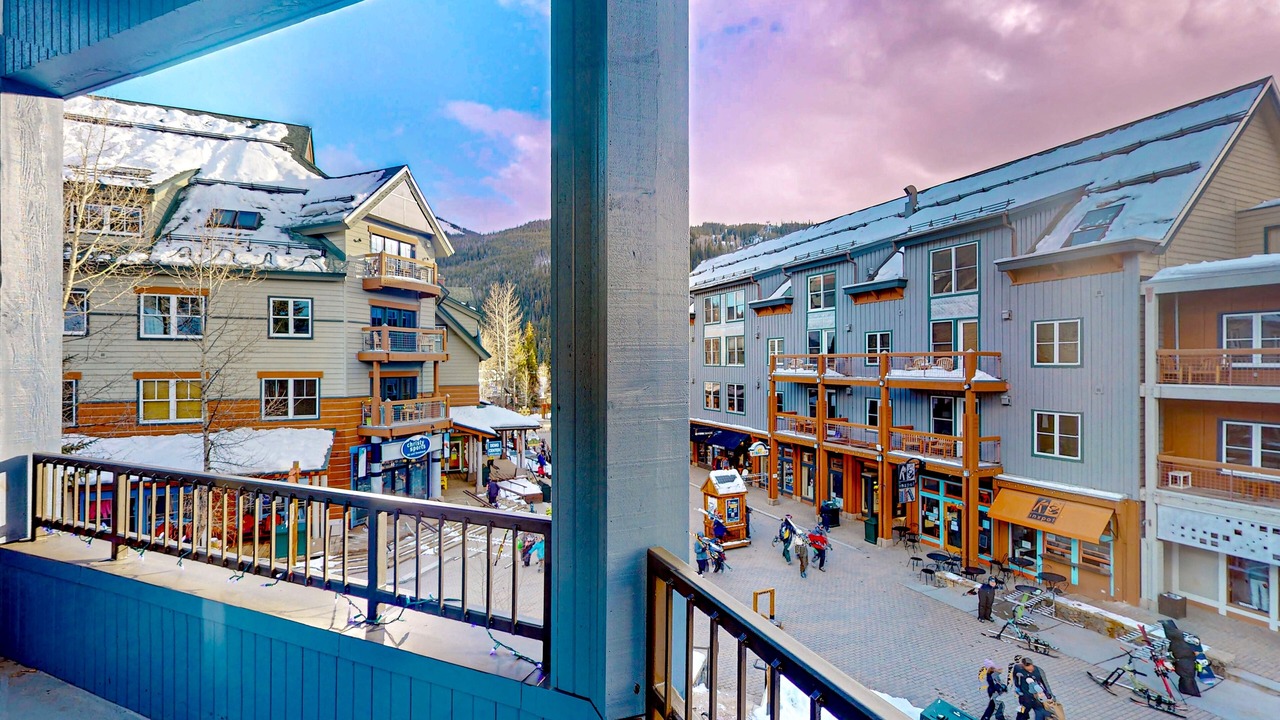 Photo of Outdoor in River Run