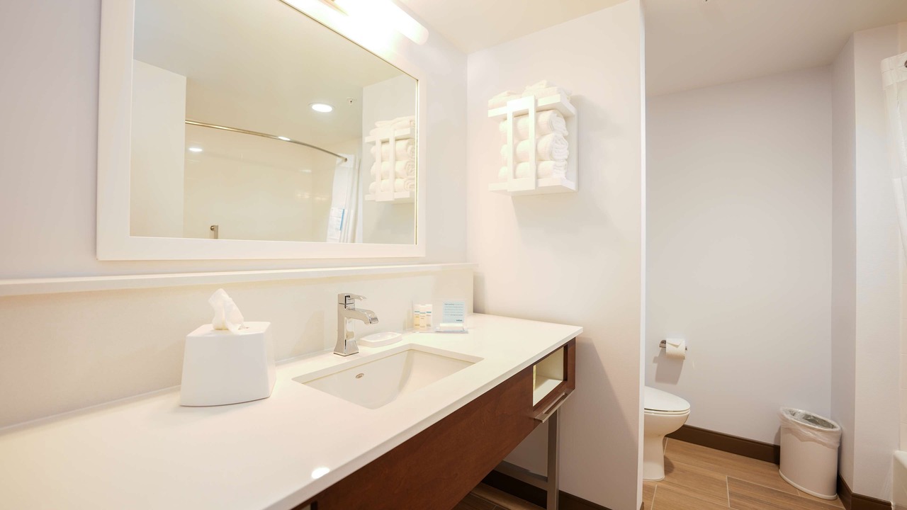 Photo of Bathroom in Heather Gardens