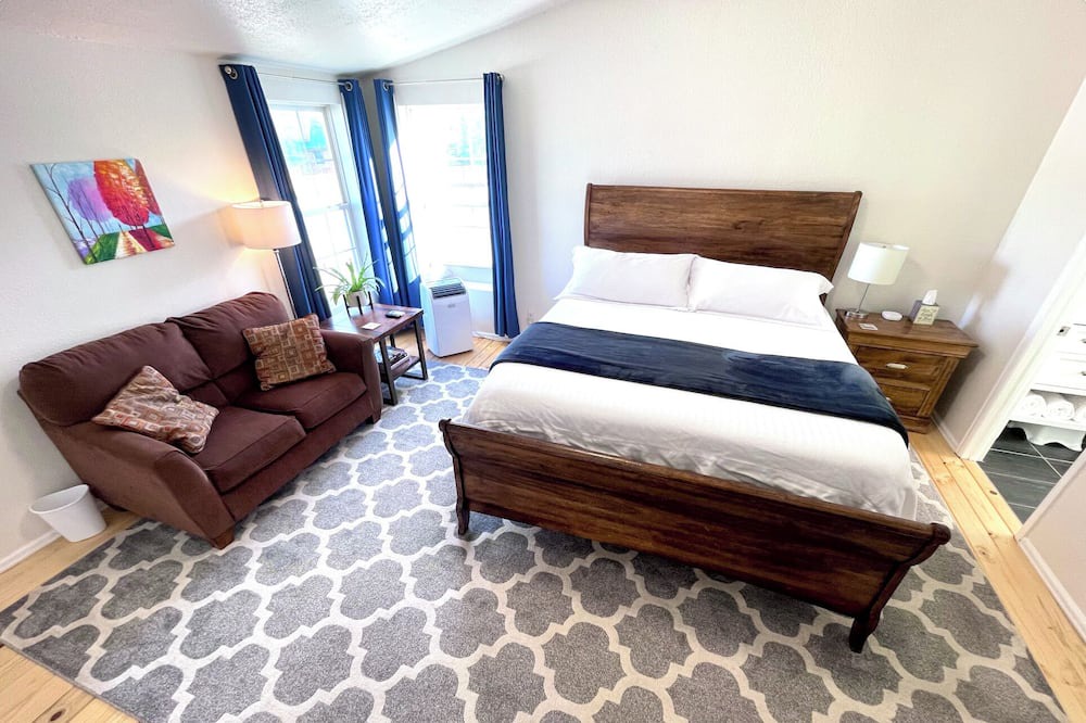 Photo of Bedroom in Salida