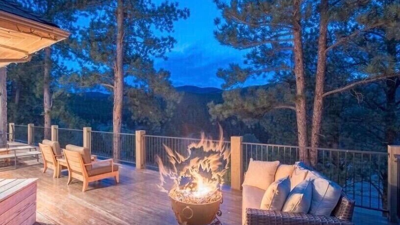 Photo of Patio Balcony in Evergreen