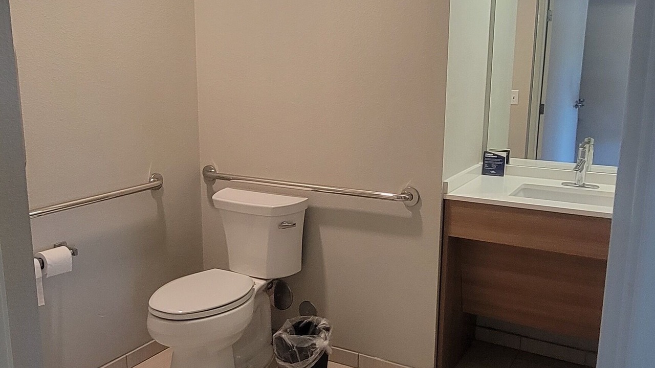 Photo of Bathroom in Fountain