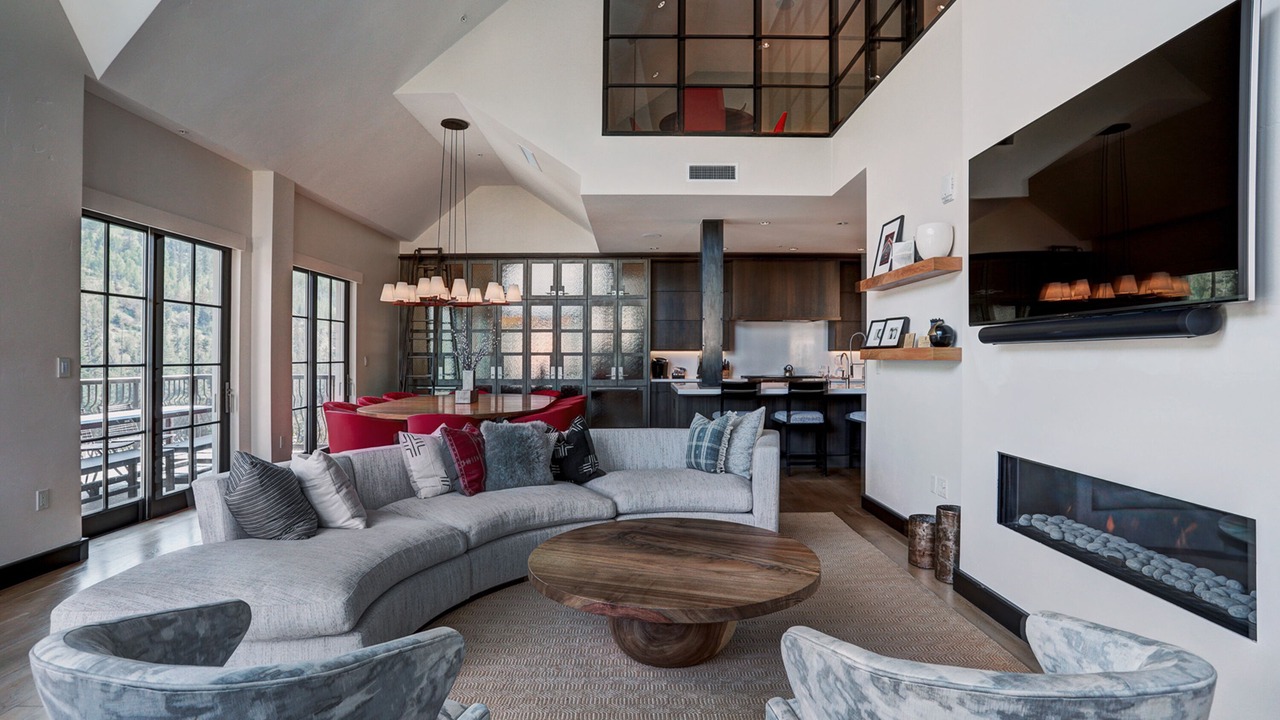 Photo of Livingroom in Vail