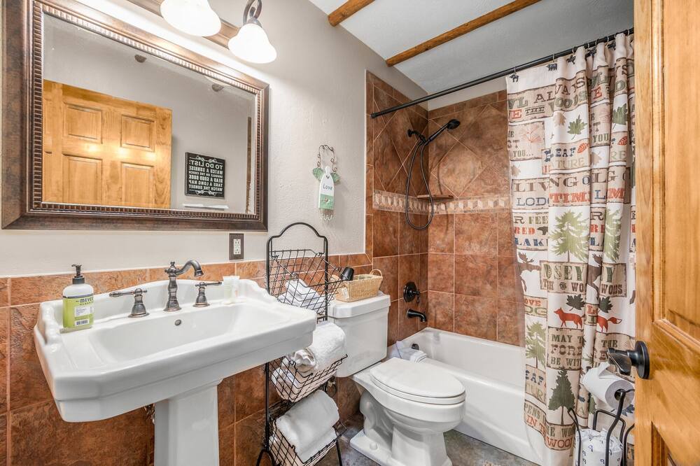 Photo of Bathroom in Carriage Hills