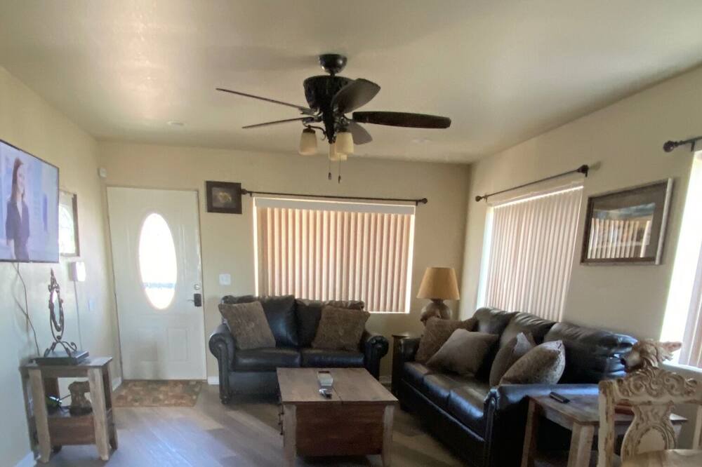 Photo of Livingroom in Pueblo