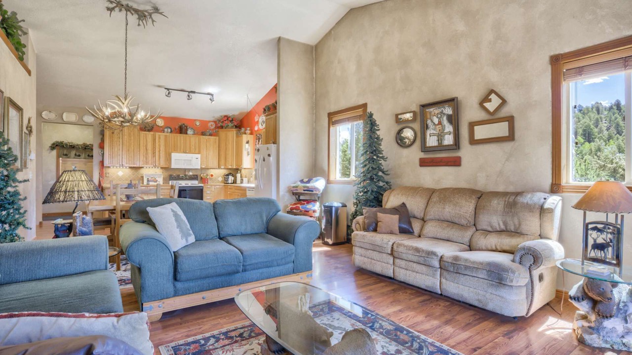 Photo of Livingroom in Florissant