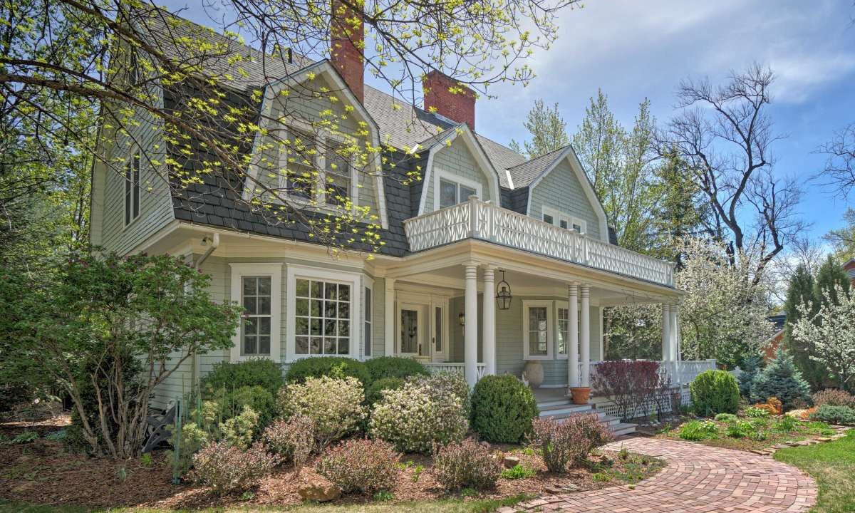 Photo of Outdoor in Broadmoor