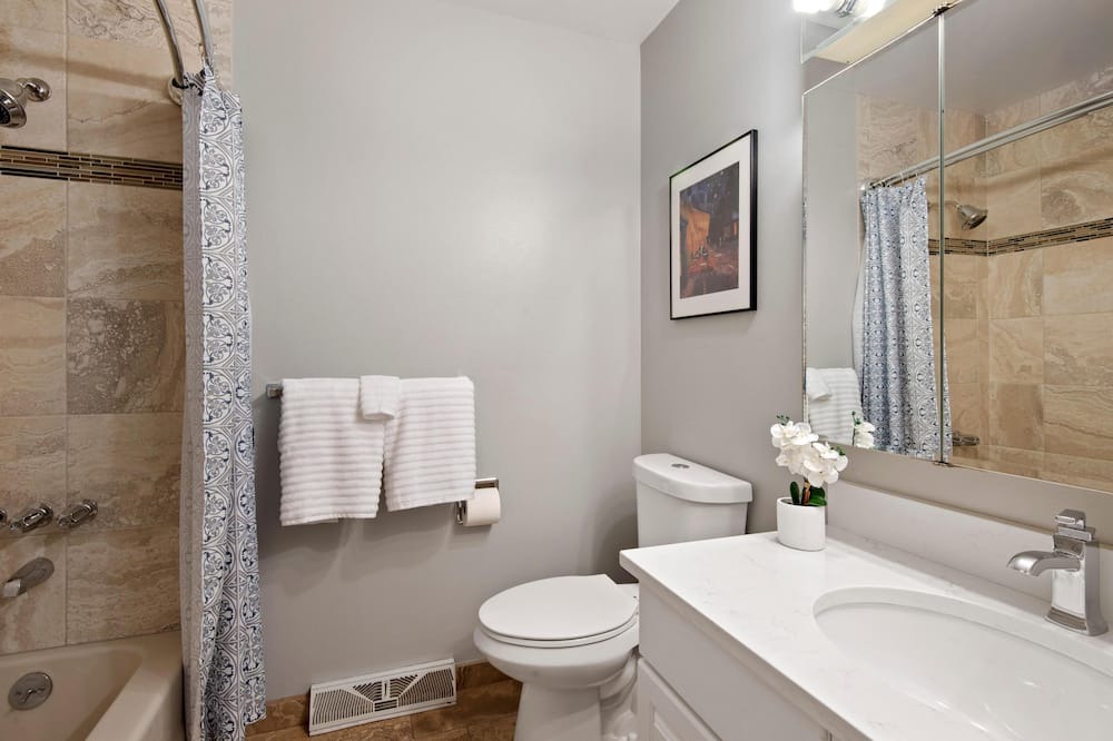 Photo of Bathroom in Coyote Gulch