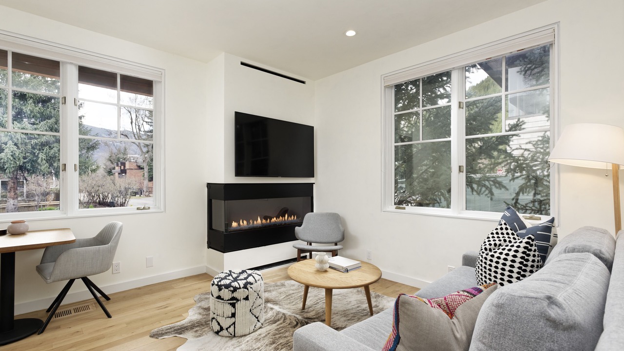 Photo of Livingroom in West End