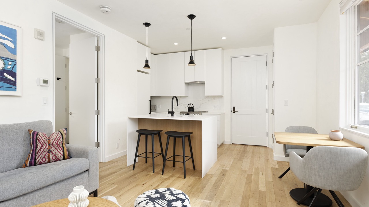 Photo of Livingroom in West End