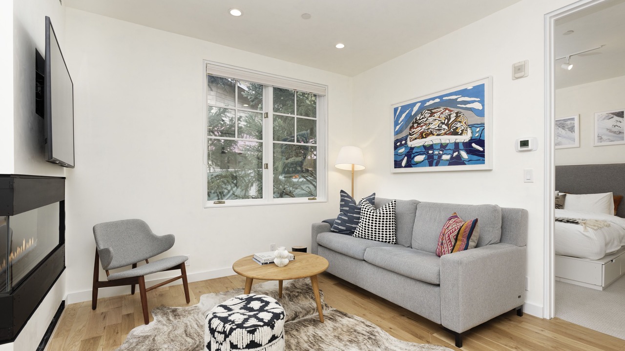 Photo of Livingroom in West End