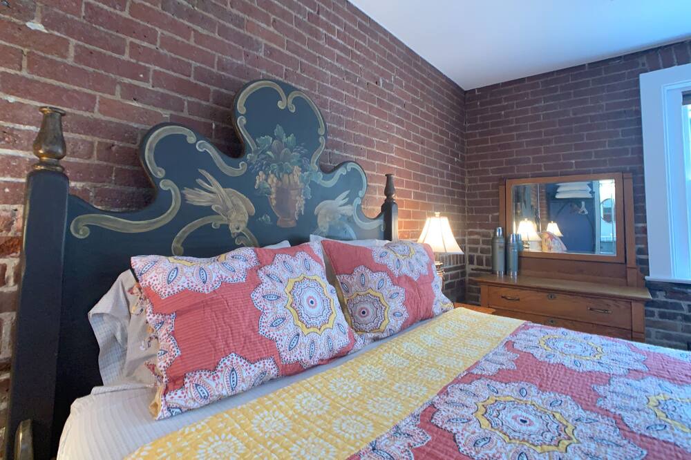 Photo of Bedroom in City Park West