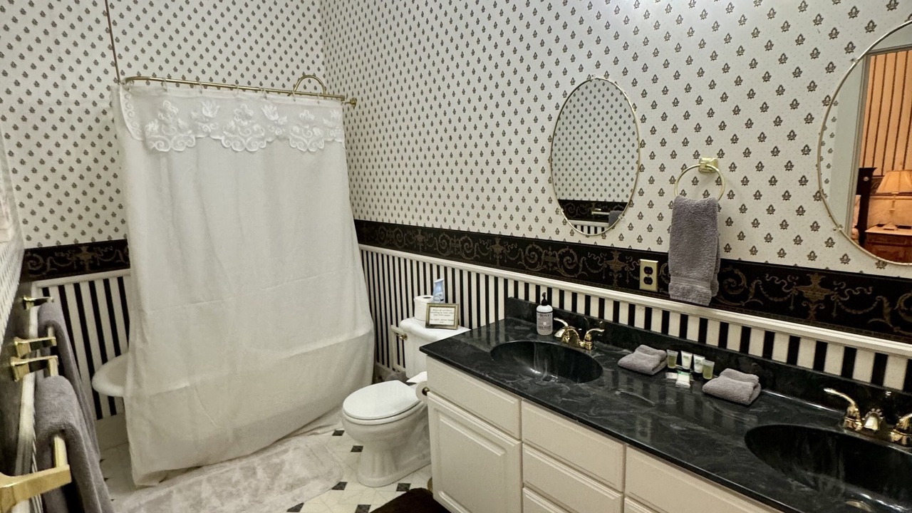 Photo of Bathroom in Rico