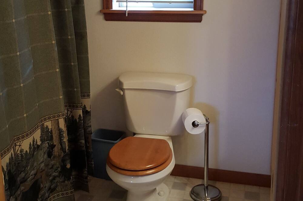 Photo of Bathroom in Elk Meadows