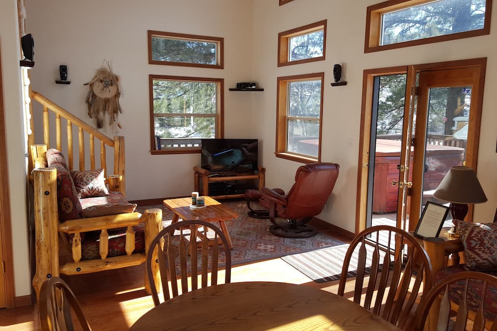 Photo of Livingroom in Elk Meadows