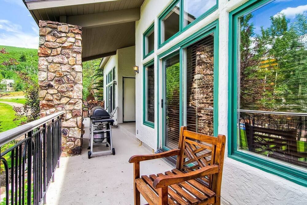 Photo of Patio Balcony in Highlands Townhomes