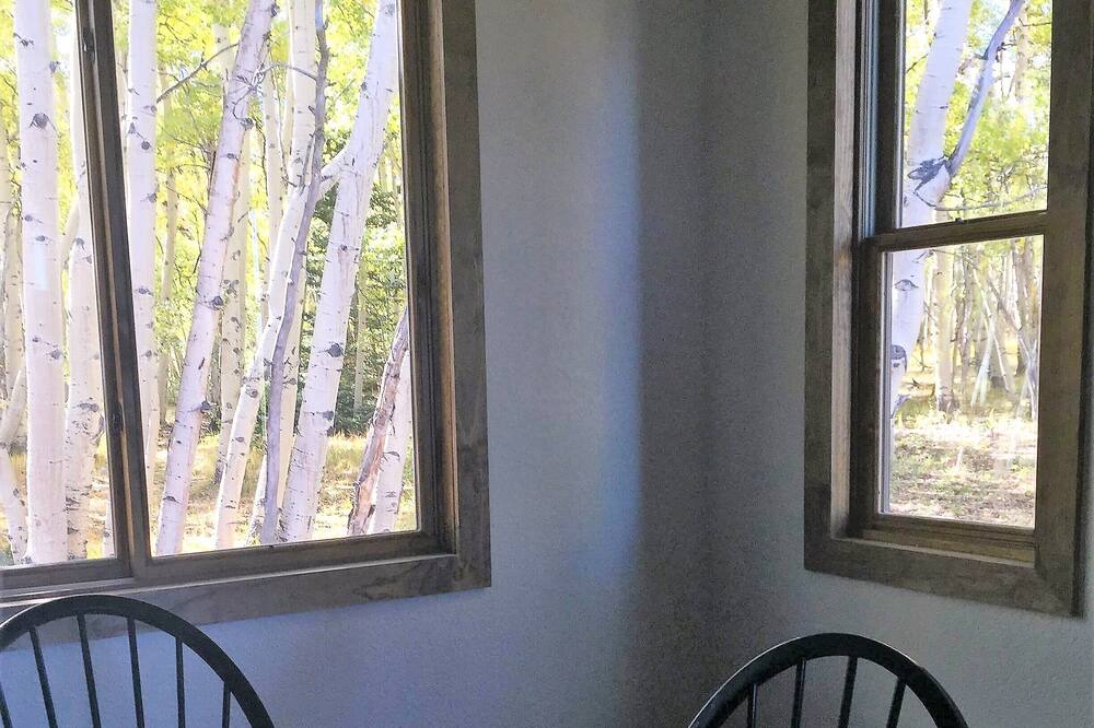 Photo of Bedroom in Warm Springs