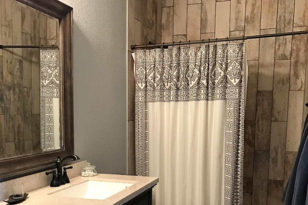 Photo of Bathroom in Warm Springs