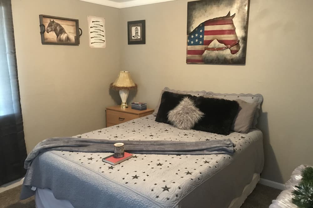 Photo of Bedroom in Saint Mary's