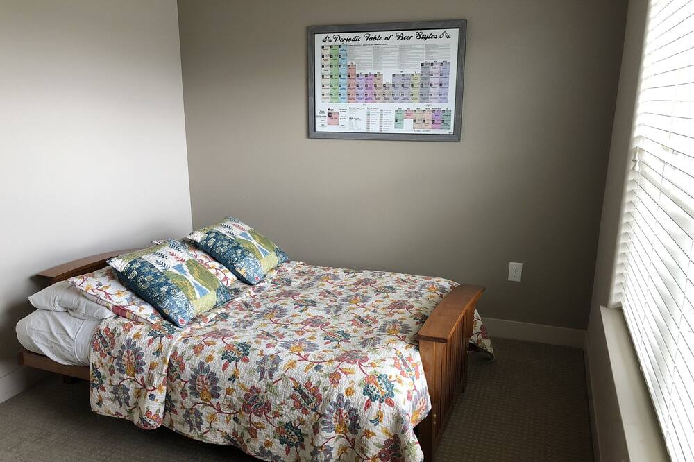 Photo of Bedroom in Old Town North