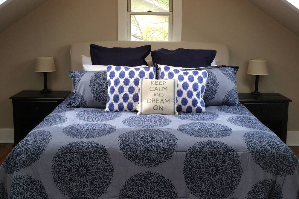 Photo of Bedroom in Old Town West