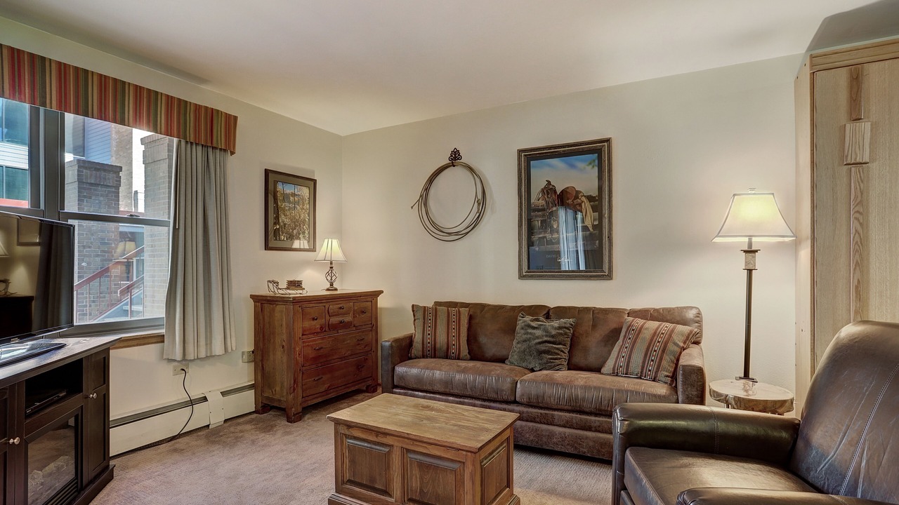 Photo of Livingroom in Historic District