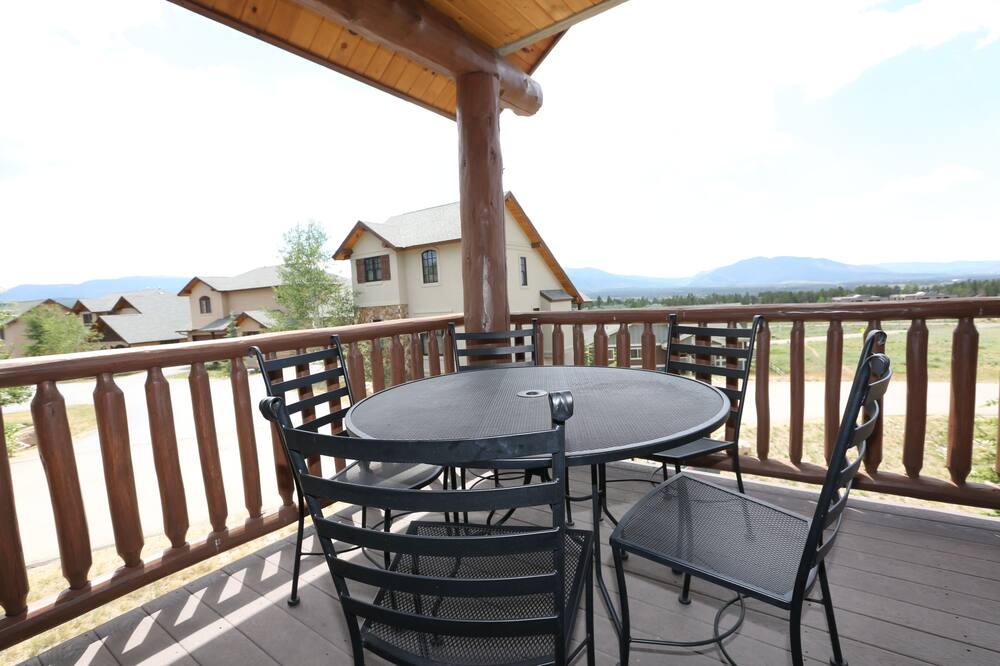 Photo of Patio Balcony in Fraser