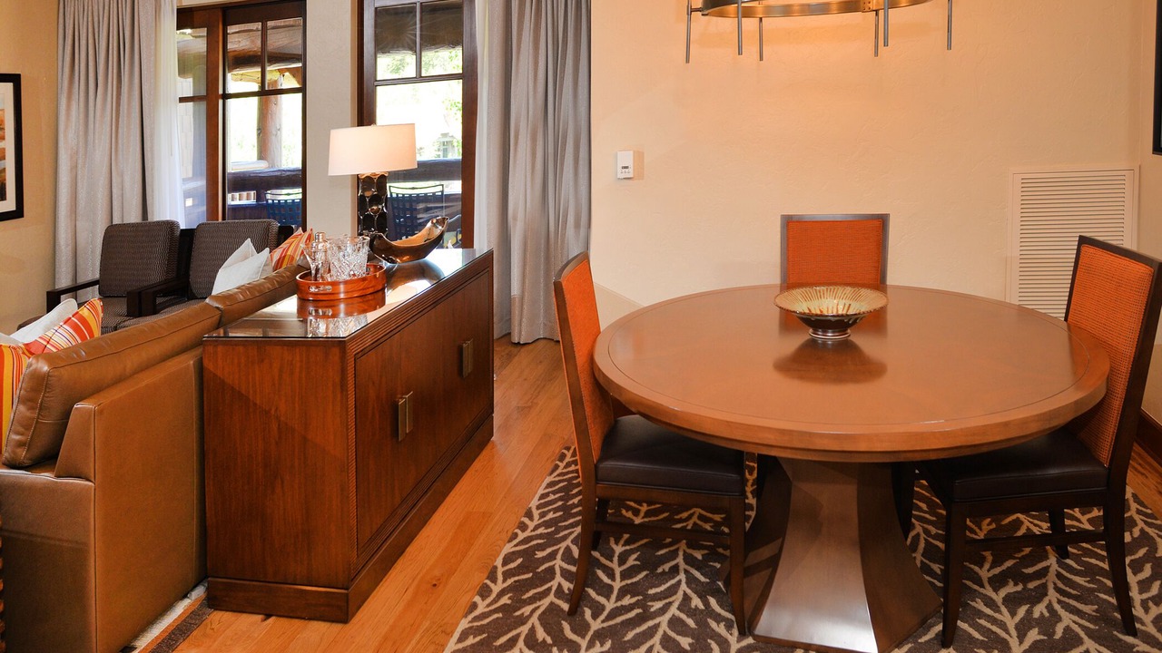 Photo of Livingroom in Avon