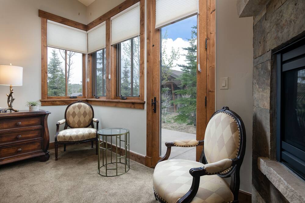 Photo of Livingroom in The Highlands