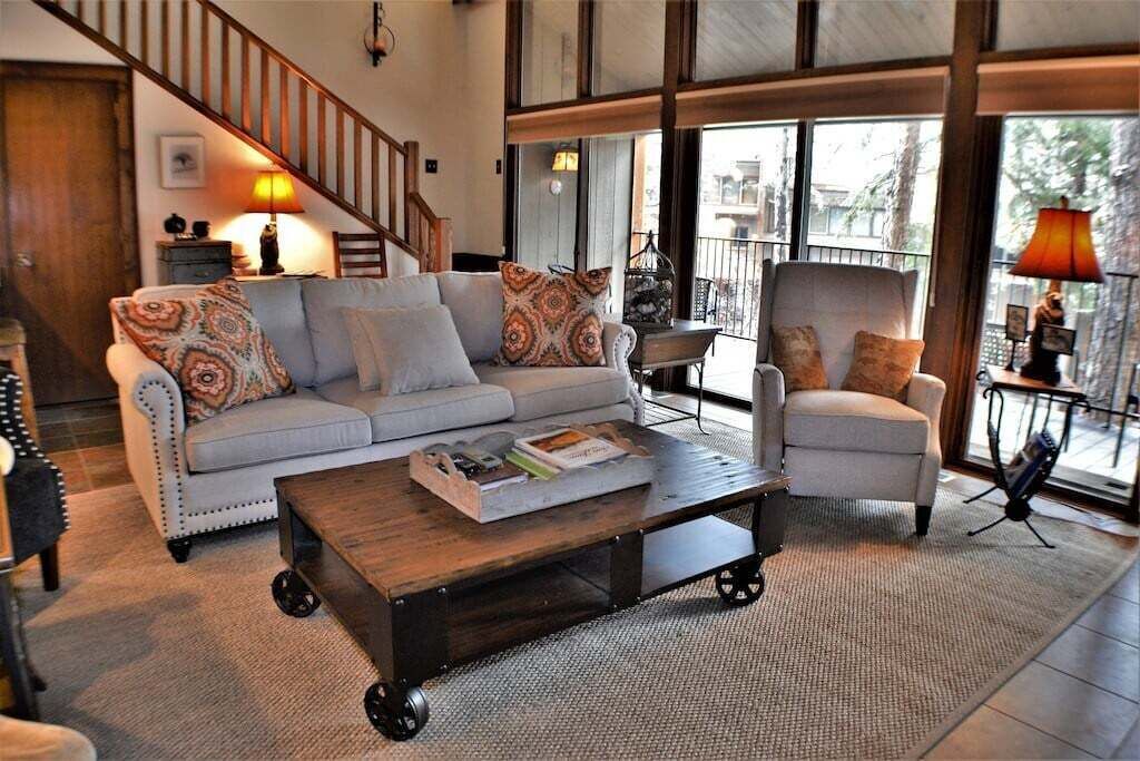 Photo of Livingroom in Purgatory