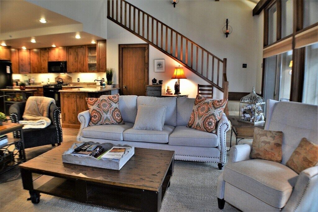 Photo of Livingroom in Purgatory