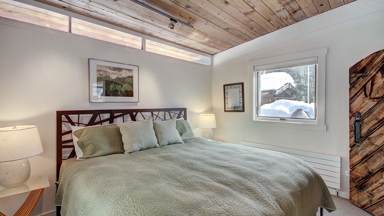 Photo of Bedroom in Breckenridge Heights