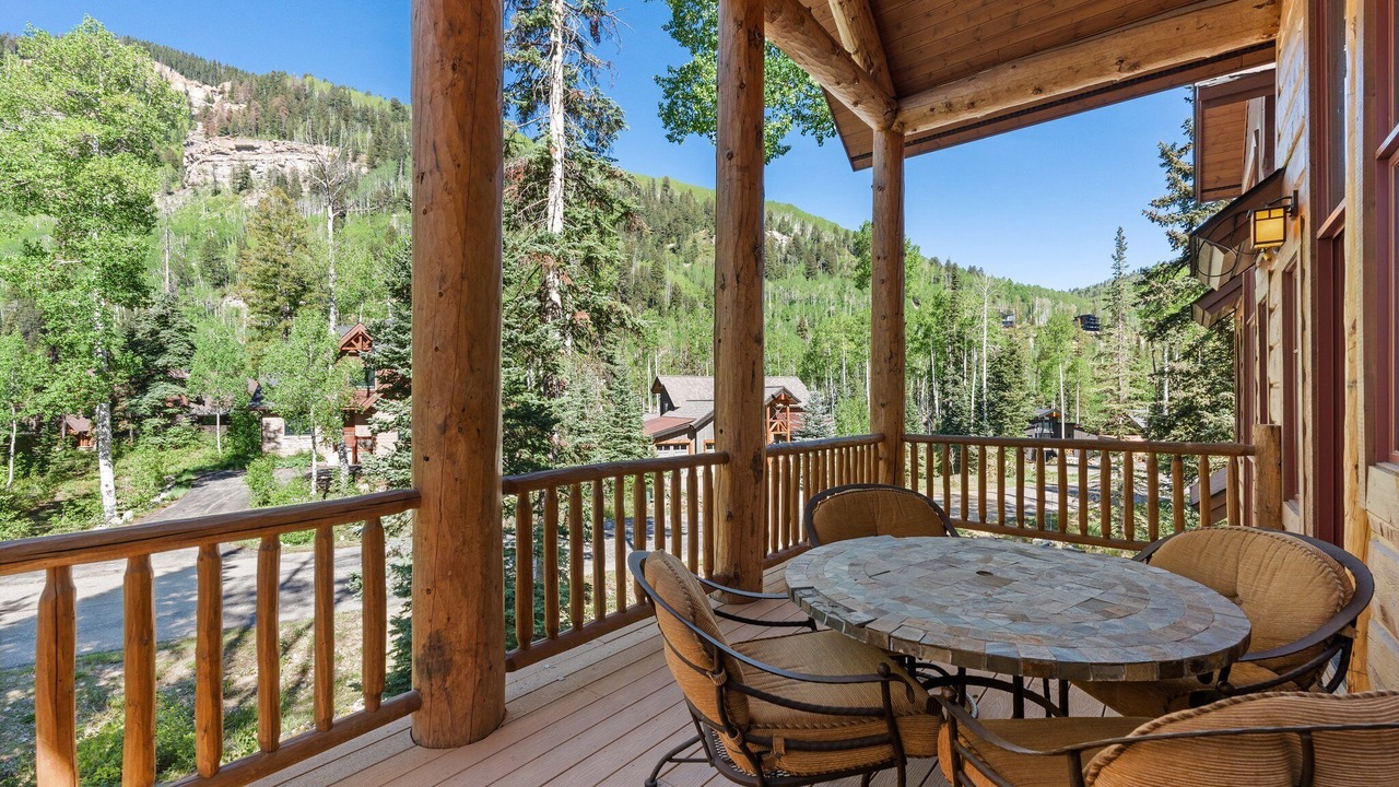 Photo of Outdoor in Columbine Lake